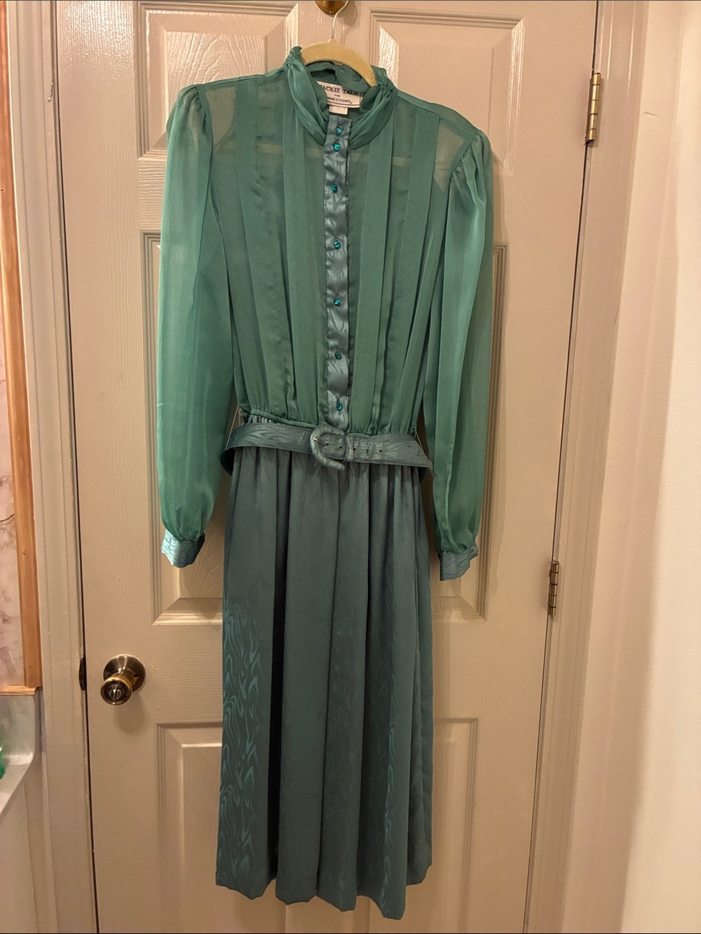 Teal Long-Sleeve Pleated Midi Dress with Belt